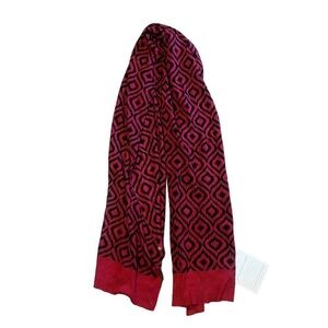 Papillon NWT scene weaver red and black rayon scarf or Shae